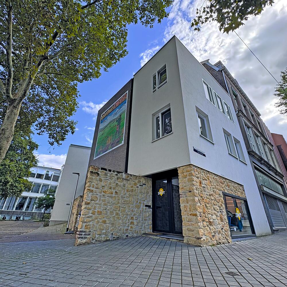 Hoekpand aan de Pancratiusstraat in het centrum van Heerlen